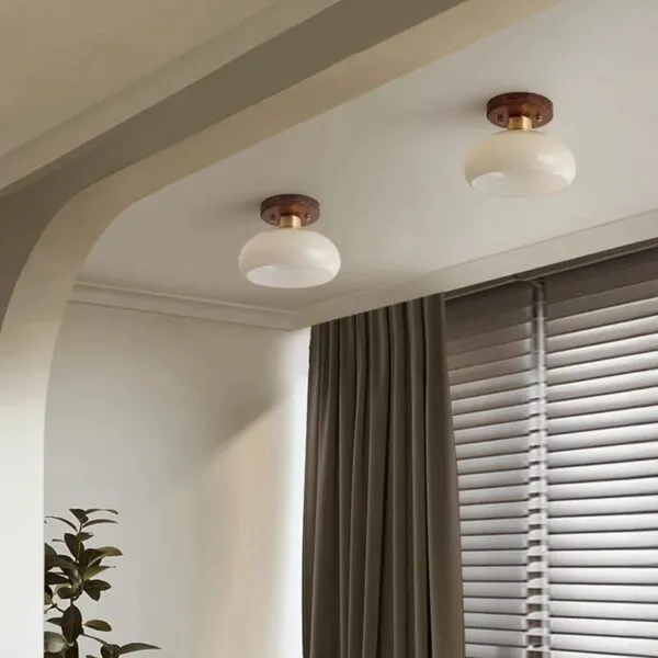 Moderne LED-Deckenleuchte aus Holz und Glas Moderne LED-Deckenleuchte aus Holz und Glas
