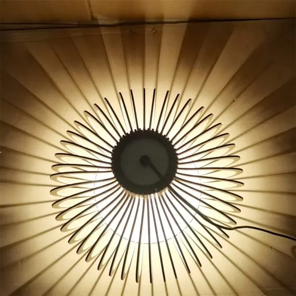 Moderne LED-Hängeleuchte aus Holz Moderne LED-Hängeleuchte aus Holz
