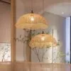 Moderne Pendelleuchte aus handgeflochtenem Rattan und Bambus Moderne Pendelleuchte aus handgeflochtenem Rattan und Bambus