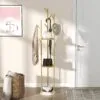 Moderner Kleiderständer aus Holz Moderner Kleiderständer aus Holz