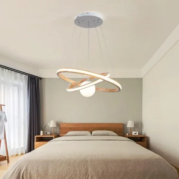 Moderner LED-Holzleuchter Moderner LED-Holzleuchter