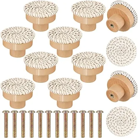 Möbelgriff aus Holz und Rattan in Beige Möbelgriff aus Holz und Rattan in Beige