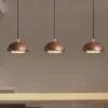 Nordische Holz-Hängelampe im modernen Design Nordische Holz-Hängelampe im modernen Design