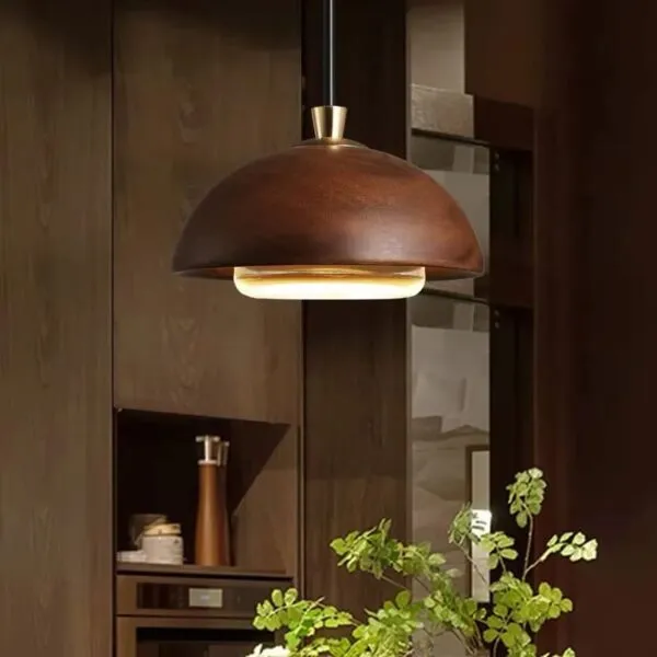 Nordische Holz-Hängelampe im modernen Design Nordische Holz-Hängelampe im modernen Design