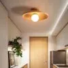 Nordische LED-Deckenleuchte aus Holz, schlichtes Design Nordische LED-Deckenleuchte aus Holz, schlichtes Design