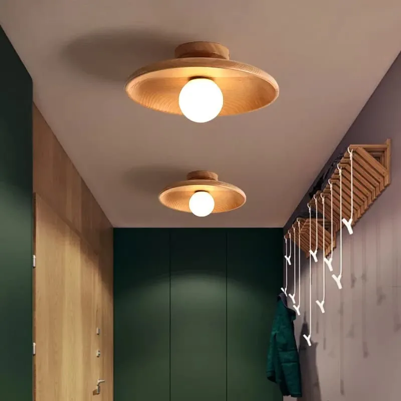 Abends unter warmem Holzlicht entspannen