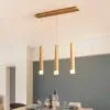 Nordische LED-Hängeleuchte aus Holz