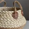 Nordischer Rattankorb im kompakten Design Nordischer Rattankorb im kompakten Design