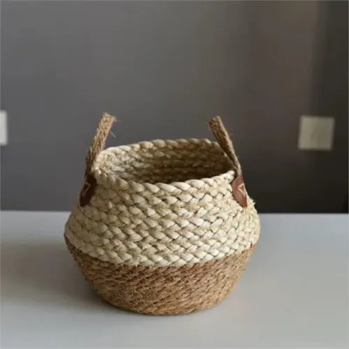 Nordischer Rattankorb im kompakten Design Nordischer Rattankorb im kompakten Design