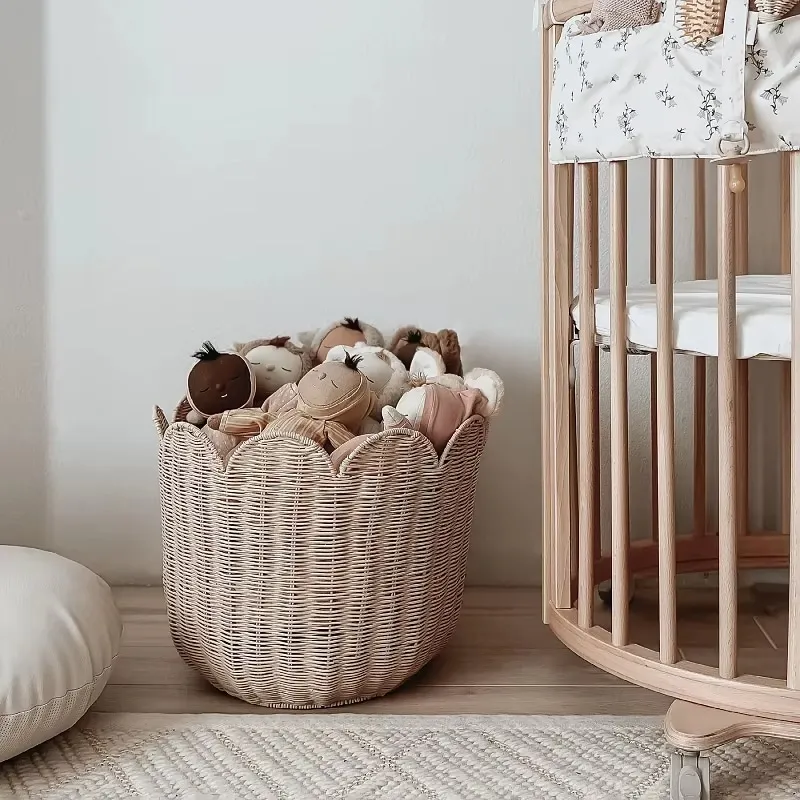 Rattan in hellem Beige