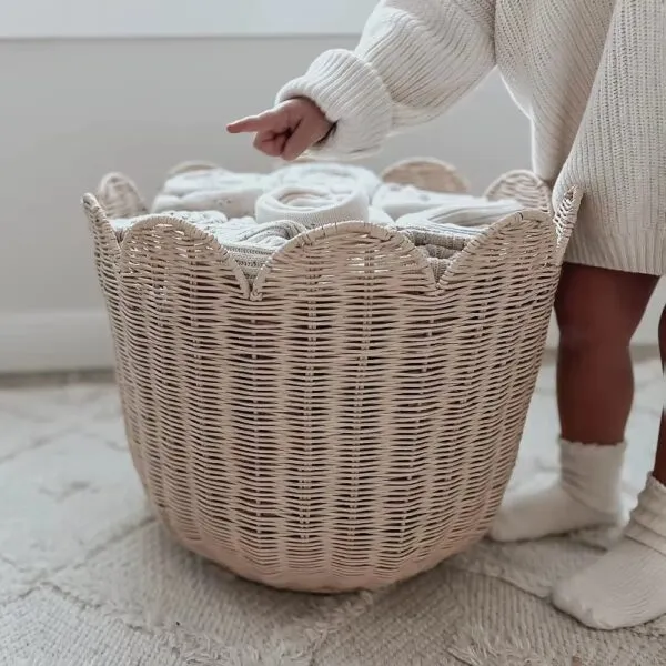 Nordischer Wäschekorb aus Rattan Nordischer Wäschekorb aus Rattan