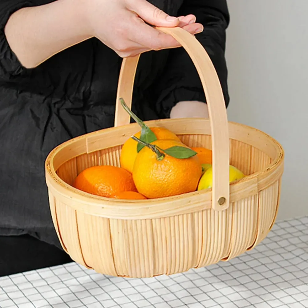 Frisches Obst stilvoll auf dem Tisch präsentieren