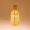 Ovale Pendelleuchte aus Rattan und Weide, handgefertigt im Stil chinesischer Dörfer Ovale Pendelleuchte aus Rattan und Weide, handgefertigt im Stil chinesischer Dörfer