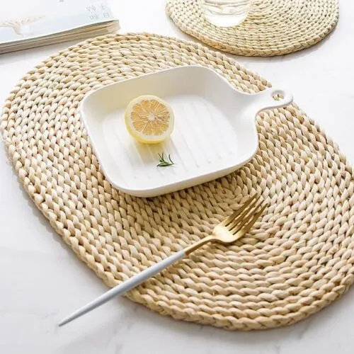Ovale Platzsets aus Rattan Ovale Platzsets aus Rattan