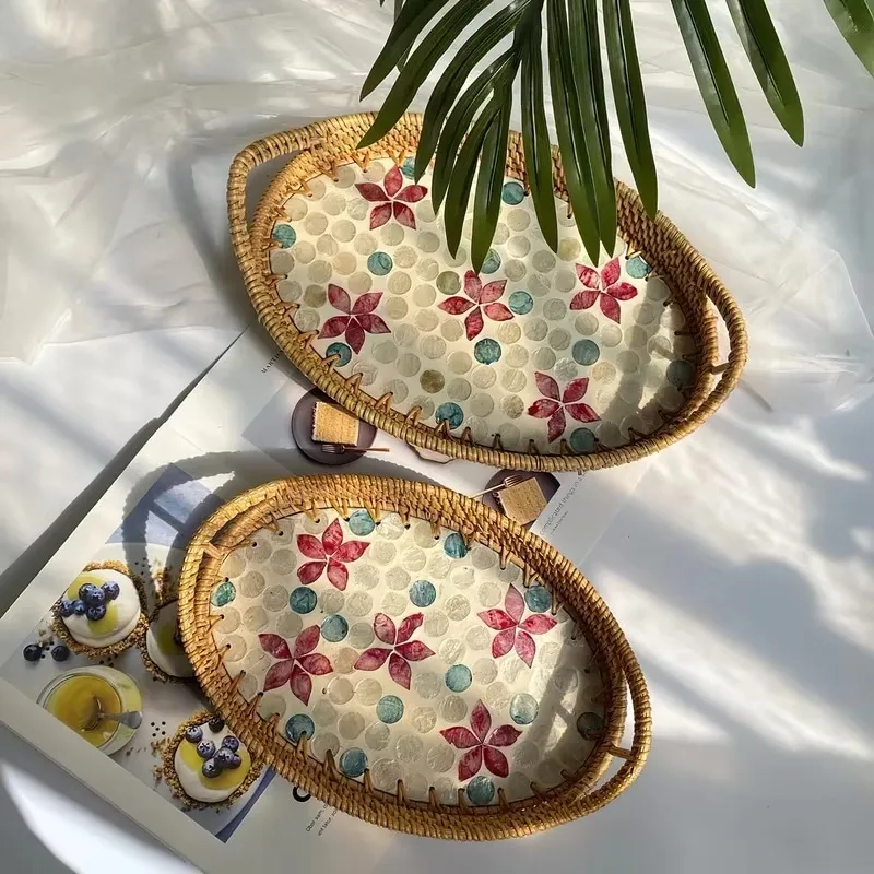 Servieren mit Rattan-Tablett, Retro-Charme inklusive