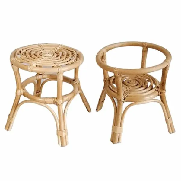 Pflanzenständer aus Naturrattan