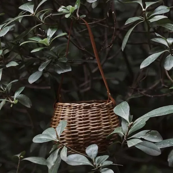 Pflanzenständer aus Rattan und Weide Pflanzenständer aus Rattan und Weide