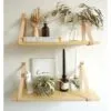 Praktisches und elegantes Holzregal Praktisches und elegantes Holzregal