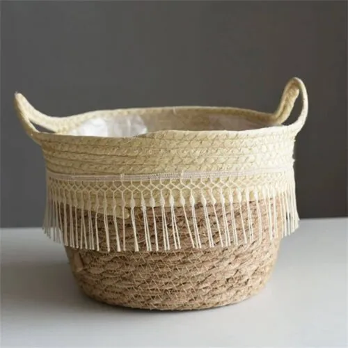 Rattan-Blumentopf mit Quasten Rattan-Blumentopf mit Quasten