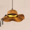 Rattan-Deckenleuchte im Hut-Design