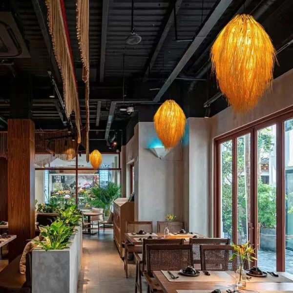 Rattan-Deckenleuchte im japanischen Landhausstil
