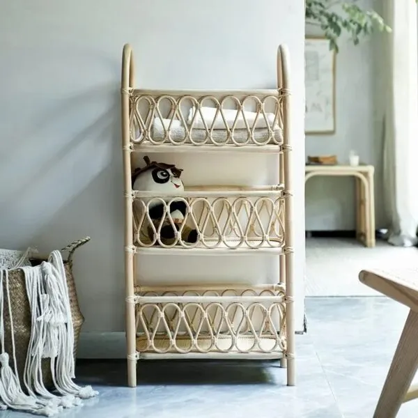 Rattan-Etagere mit drei Ablagen in Natur Rattan-Etagere mit drei Ablagen in Natur