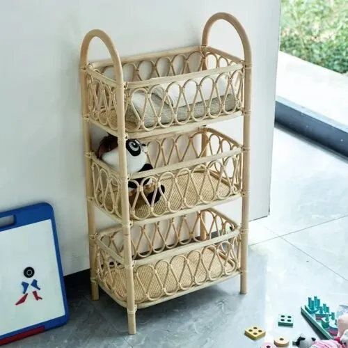 Rattan-Etagere mit drei Ablagen in Natur Rattan-Etagere mit drei Ablagen in Natur