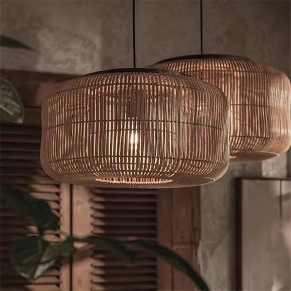 Rattan-Hängelampe im Vintage-Stil