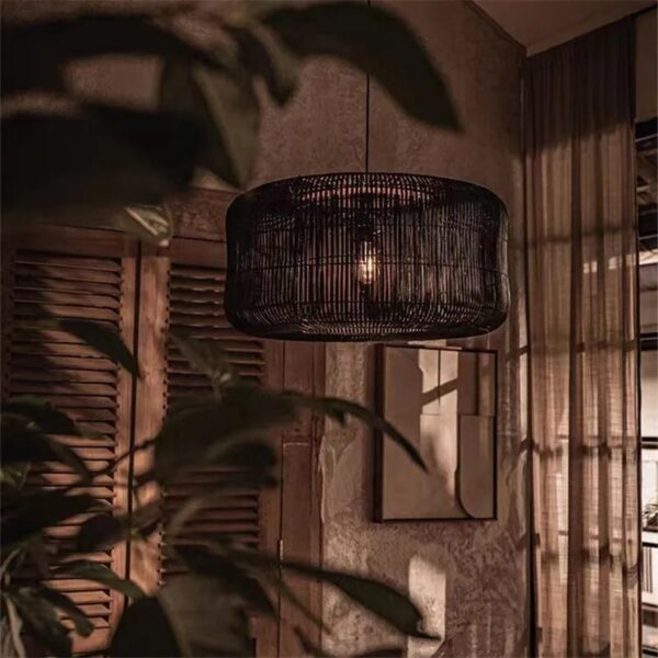 Rattan-Hängelampe im Vintage-Stil
