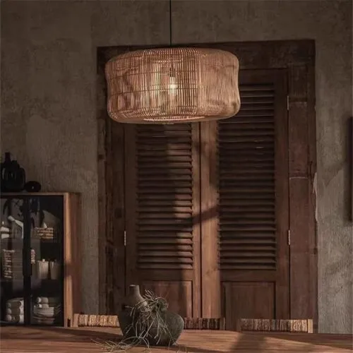 Rattan-Hängelampe im Vintage-Stil Rattan-Hängelampe im Vintage-Stil