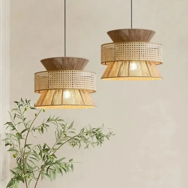 Rattan-Hängelampe mit elegantem Design