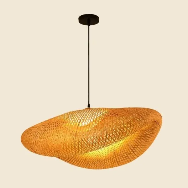 Rattan-Hängelampe mit ovaler Form