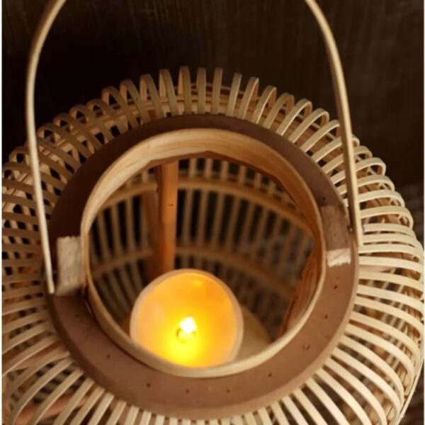 Rattan-Laterne im chinesischen Stil Rattan-Laterne im chinesischen Stil