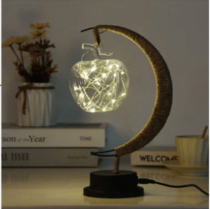 Rattan Mondlampe mit USB-Anschluss und Apfelbirne