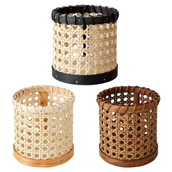 Rattan-Pflanzkorb im Naturstil Rattan-Pflanzkorb im Naturstil
