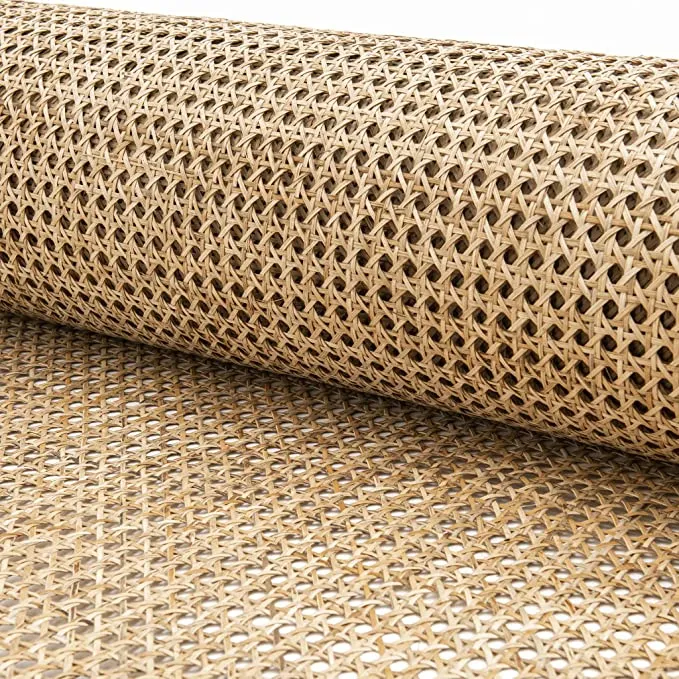 Rattan-Rollgewebe rund im Wohnraum