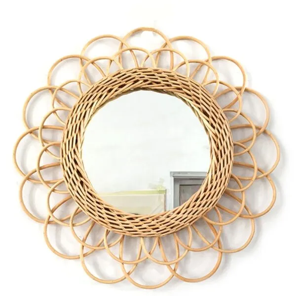 Rattan-Spiegel mit Blume Rattan-Spiegel mit Blume