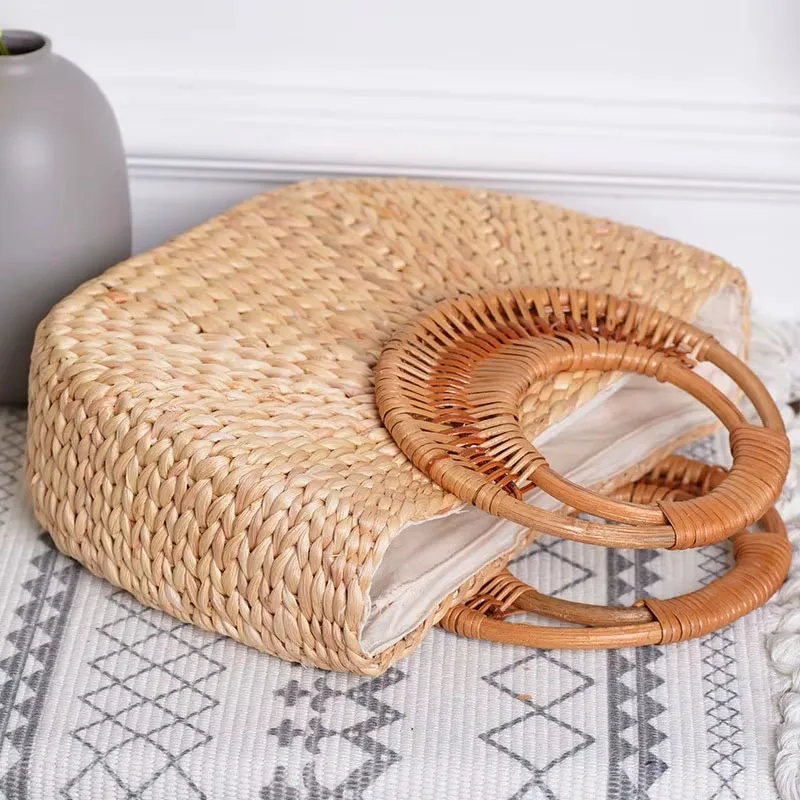 Rattan-Qualität mit raffiniertem Henkel