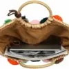 Rattan-Tasche mit Pompons Rattan-Tasche mit Pompons