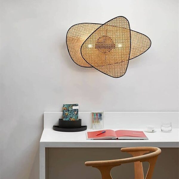 Rattan-Wandleuchte im Retro-Design Rattan-Wandleuchte im Retro-Design