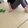 Rechteckiger Rattan-Teppich im japanischen Stil mit grüner Kante Rechteckiger Rattan-Teppich im japanischen Stil mit grüner Kante