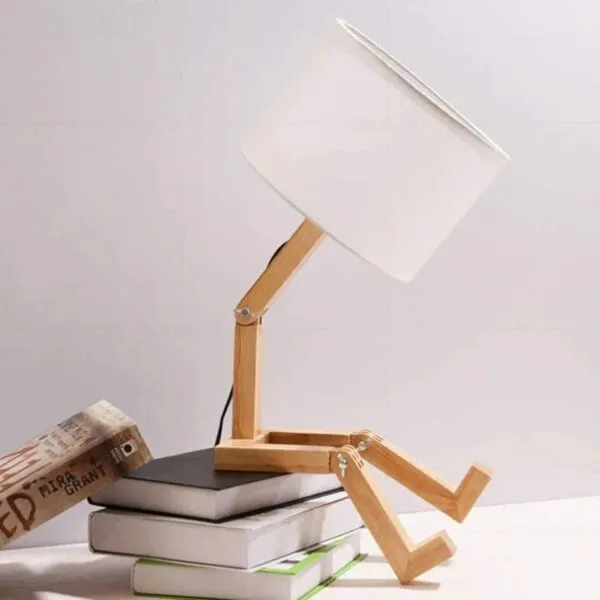 Roboterförmige Holz-Nachttischlampe Roboterförmige Holz-Nachttischlampe