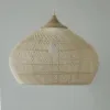 Rund geflochtene Pendelleuchte aus Rattan Rund geflochtene Pendelleuchte aus Rattan
