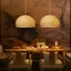 Runde Hängelampe aus Rattan im Landhausstil Runde Hängelampe aus Rattan im Landhausstil