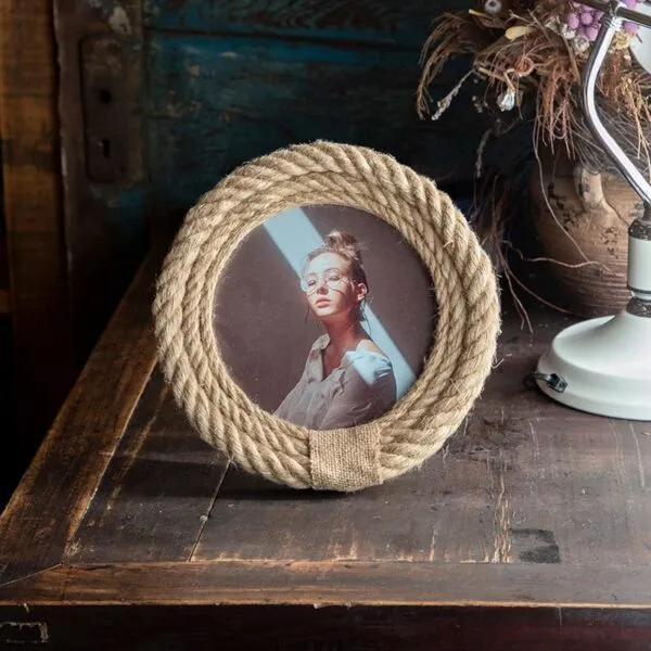 Runder Bilderrahmen aus Hanf und Rattan Runder Bilderrahmen aus Hanf und Rattan