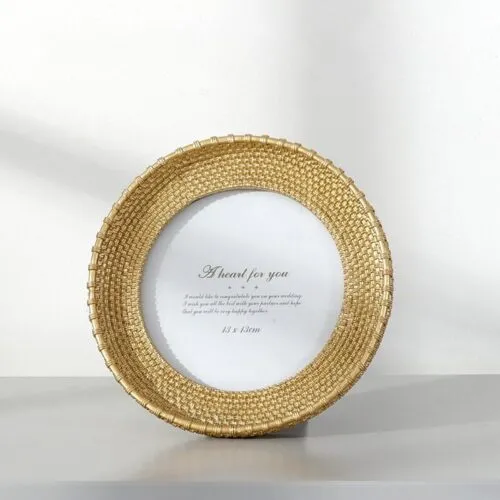Runder Bilderrahmen aus Rattan im Vintage-Stil Runder Bilderrahmen aus Rattan im Vintage-Stil