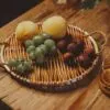 Runder Rattan-Tablett, klein und fein