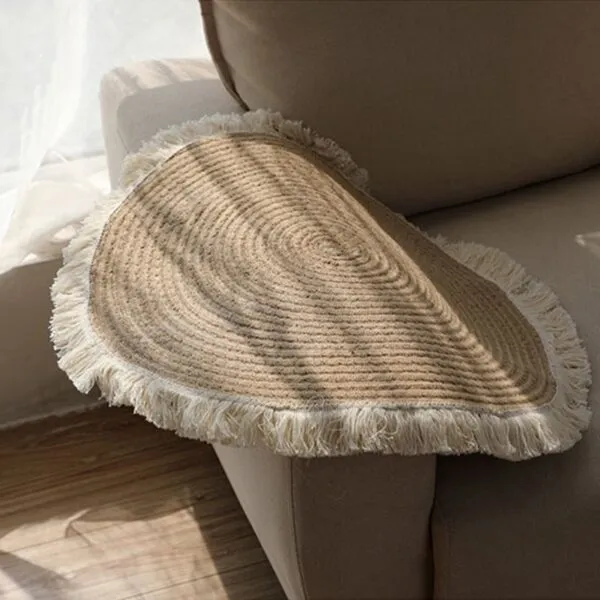 Runder Teppich aus Baumwolle und Leinen mit Pompon Runder Teppich aus Baumwolle und Leinen mit Pompon