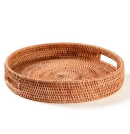 Rundes Serviertablett aus geflochtenem Rattan