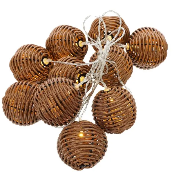 Rustikale Weihnachtsgirlande im Rattan-Look Rustikale Weihnachtsgirlande im Rattan-Look
